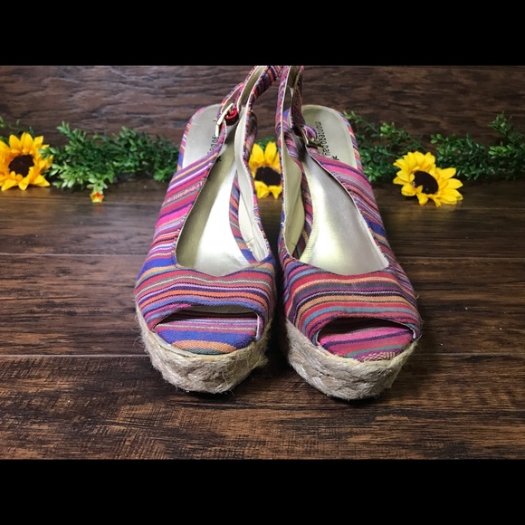 Colorful Wedges - Picture 2 of 5